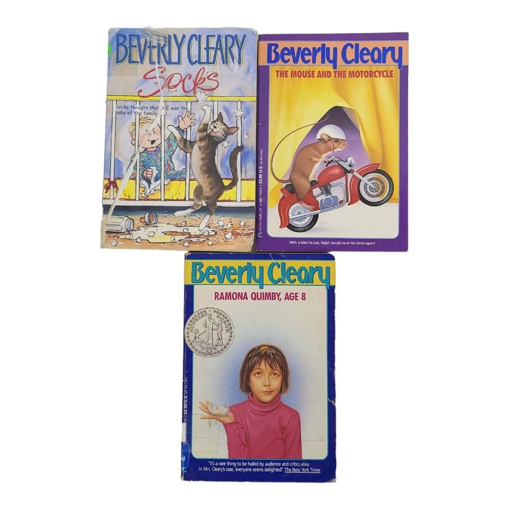 Beverly Cleary The Mouse And The Motorcycle Ramona Quimby Socks Paperback Lot